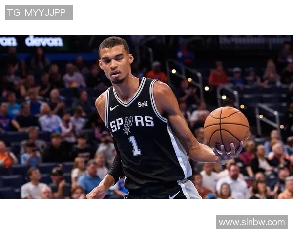 鹈鹕对阵马刺精彩瞬间集锦锡安表现引人瞩目